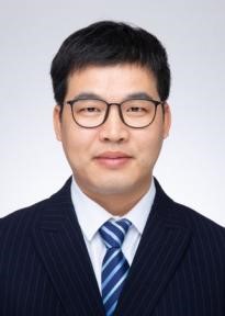 2.3指导教师高清证件照-周明德